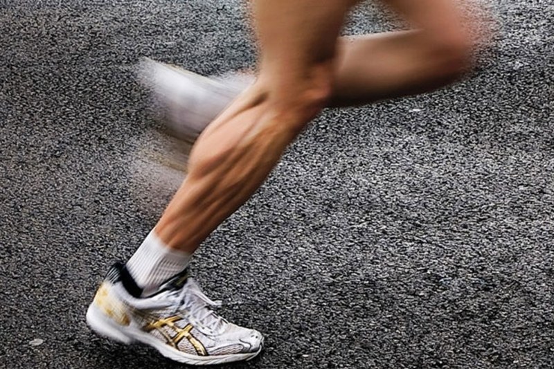 blogs-daily-details-details-running-knees-2014-lead-1
